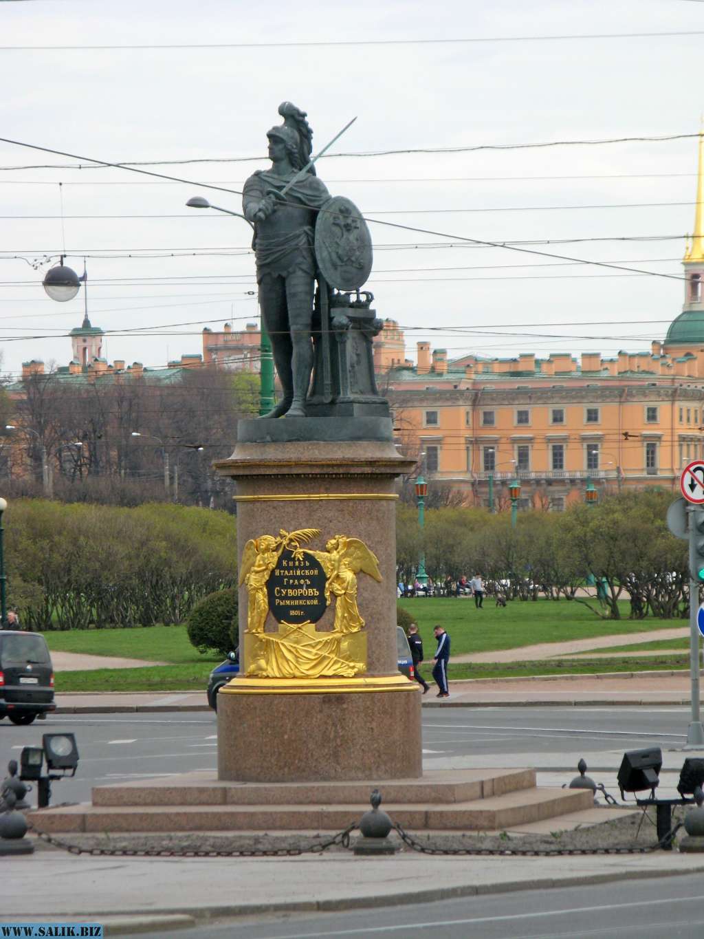 Памятник суворову в швейцарии фото